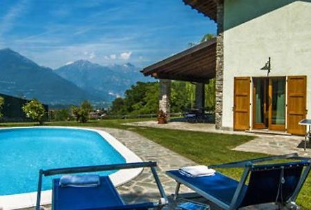 Villa Betulla Con Piscina Privata Sul Lago Di Como Colico Exterior foto