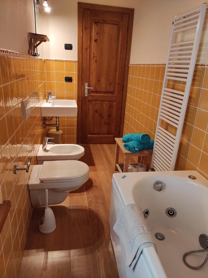 Villa Betulla Con Piscina Privata Sul Lago Di Como Colico Exterior foto